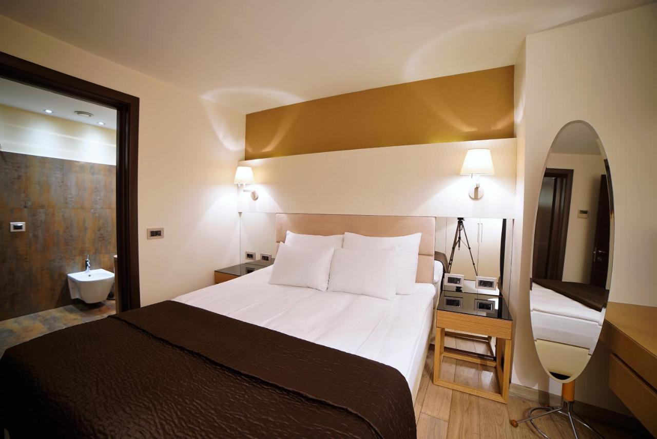 Deris Bosphorus Lodge Apartments Istanbul Ngoại thất bức ảnh