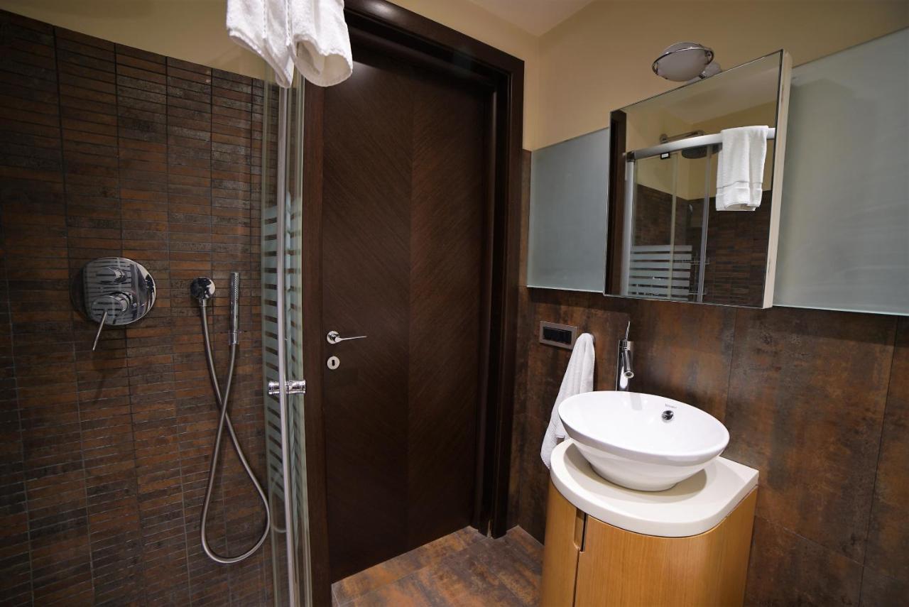 Deris Bosphorus Lodge Apartments Istanbul Ngoại thất bức ảnh