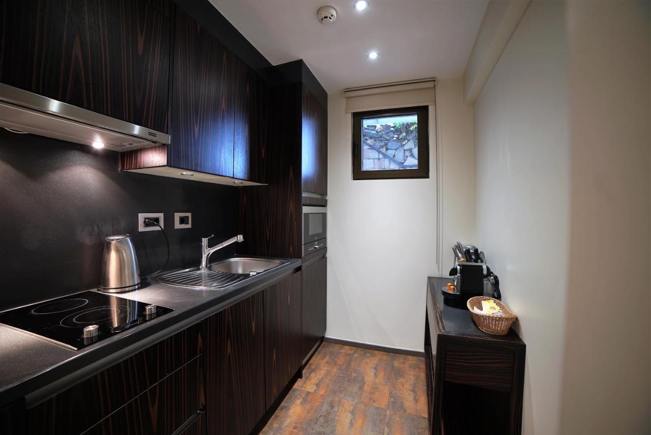 Deris Bosphorus Lodge Apartments Istanbul Ngoại thất bức ảnh