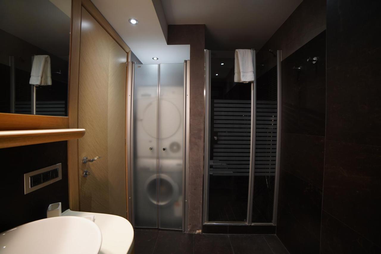 Deris Bosphorus Lodge Apartments Istanbul Ngoại thất bức ảnh