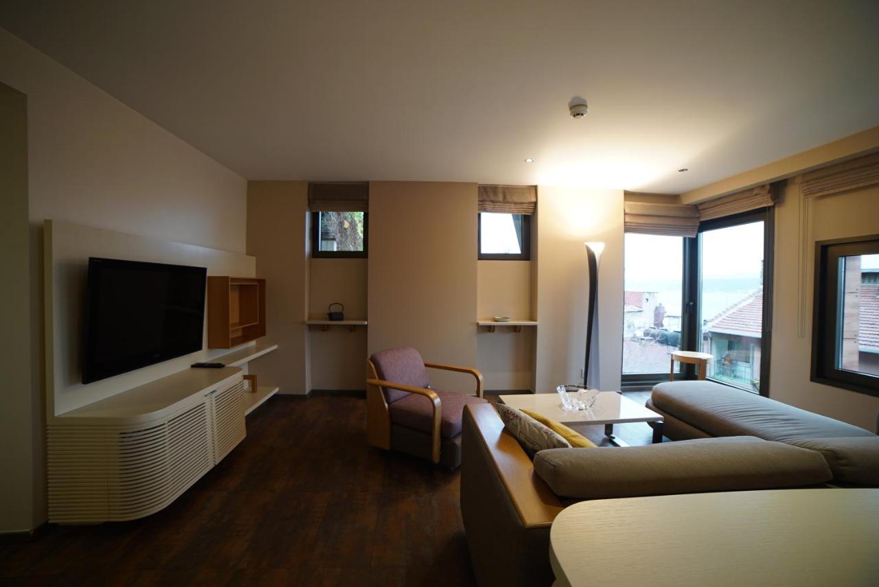 Deris Bosphorus Lodge Apartments Istanbul Ngoại thất bức ảnh